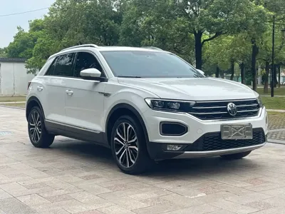 Volkswagen T-Roc 2021, 62000 км, за 68800 CNY