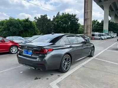 BMW 5 Series 2021, 50000 км, за 185000 CNY