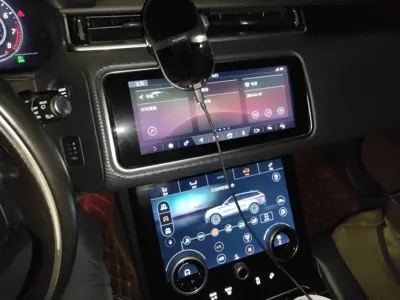 Land Rover Range Rover Velar 2018, 169000 км, за 165299.42 CNY - фото 14