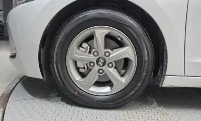 Hyundai Avante 2016, 51078 км, за 9300000 KRW - фото 5