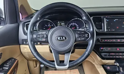 Kia Canival 2017, 141095 км, за 14900000 KRW - фото 14
