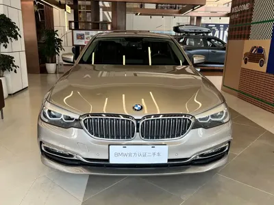 BMW 5 Series 2018, 135000 км, за 119800 CNY