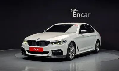 BMW 5-Series · 2017 год