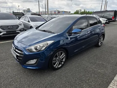 Hyundai i30 2016, 152000 км, за 6000000 KRW