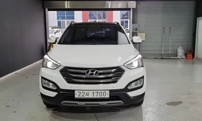 Hyundai Santafe 2013, 129179 км, за 9800000 KRW