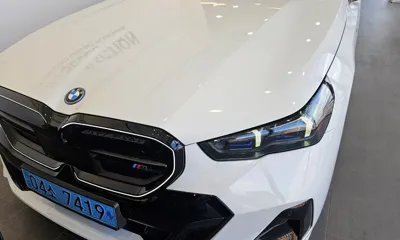BMW i5 · 2024 год