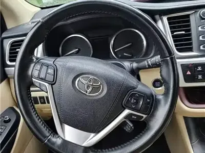 Toyota Highlander 2016, 120000 км, за 88800 CNY - фото 11