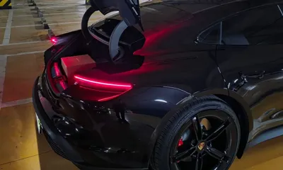 Porsche Taycan 2025, 10000 км, за 207860000 KRW - фото 3