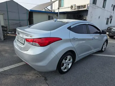 Hyundai Avante 2012, 164639 км, за 3800000 KRW - фото 4