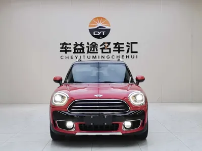MINI Mini Countryman 2019, 99000 км, за 68800 CNY