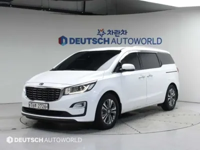 Kia Canival · 2019 год