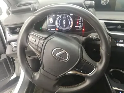 Lexus UX 2022, 28500 км, за 120000 CNY - фото 15