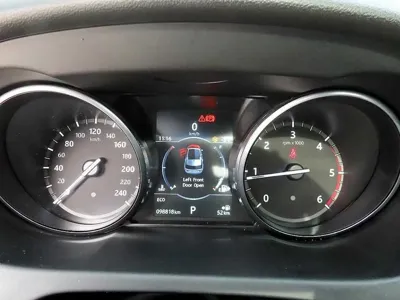 Land Rover Discovery Sport 2017, 98816 км, за 10300000 KRW - фото 9