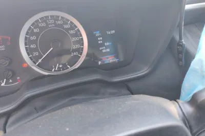 Toyota Corolla 2019, 85100 км, за 54579.14 CNY - фото 12