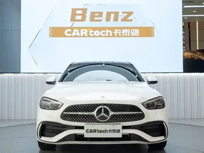 Mercedes-Benz C-Class 2025, 1600 км, за 213800 CNY