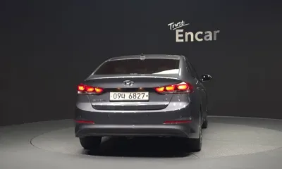 Hyundai Avante 2018, 72191 км, за 8500000 KRW