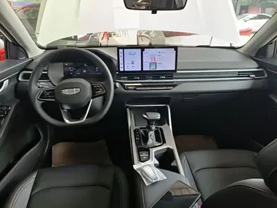 Geely Emgrand 2026, 100 км, за 61000 CNY - фото 10