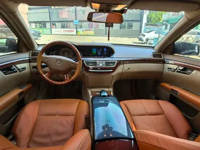 Mercedes-Benz S-Class 2007, 190000 км, за 33000 CNY
