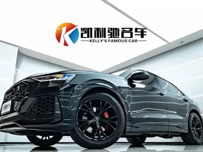 Audi Q8 2022, 60000 км, за 338000 CNY