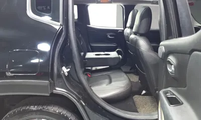 Jeep Renegade 2017, 110885 км, за 8900000 KRW - фото 11