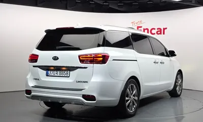 Kia Canival 2019, 175354 км, за 15500000 KRW