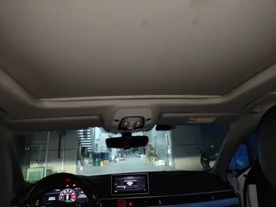 Audi A4L 2018, 119300 км, за 93676.02 CNY