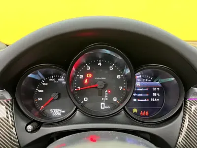 Porsche Macan 2021, 57000 км, за 225000 CNY - фото 10