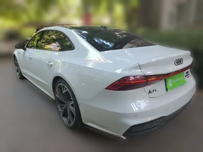 Audi A7L 2022, 48099 км, за 233496.65 CNY