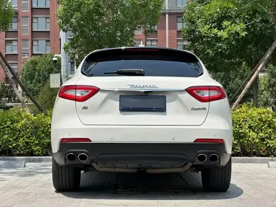 Maserati Levante 2019, 80000 км, за 268000 CNY