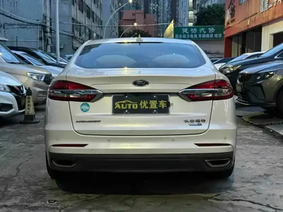 Ford Mondeo 2020, 73000 км, за 53800 CNY