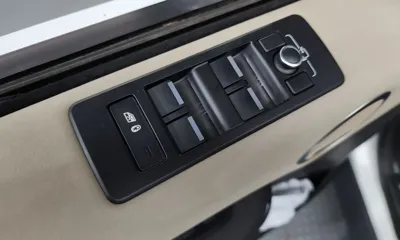 Land Rover Discovery 2019, 93210 км, за 29800000 KRW - фото 12