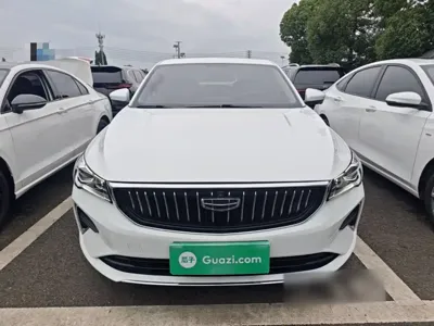 Geely Emgrand 2022, 84500 км, за 42800 CNY