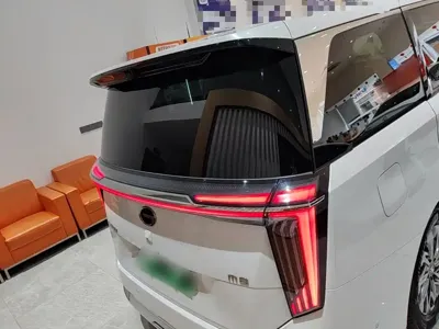 GAC Motor 传祺向往M8 2025, 5800 км, за 285900 CNY