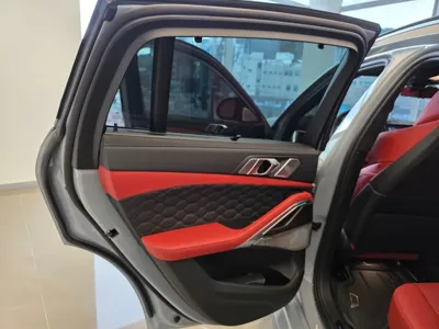 BMW X6M 2026, 5000 км, за 189500000 KRW - фото 9