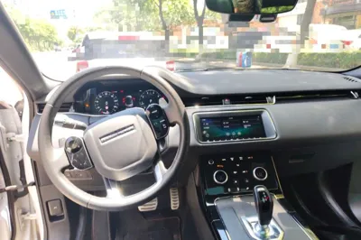Land Rover Range Rover Evoque 2020, 60500 км, за 121029.2 CNY - фото 18