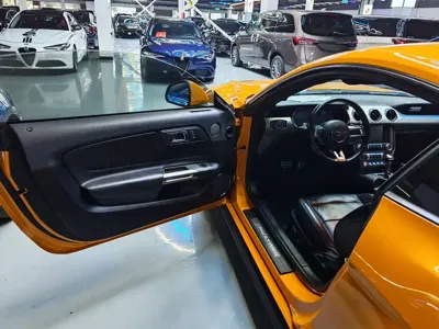 Ford Mustang 2019, 58000 км, за 126300 CNY - фото 4