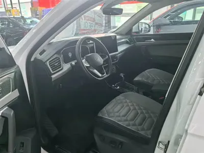Volkswagen Tayron 2023, 68000 км, за 93800 CNY - фото 7