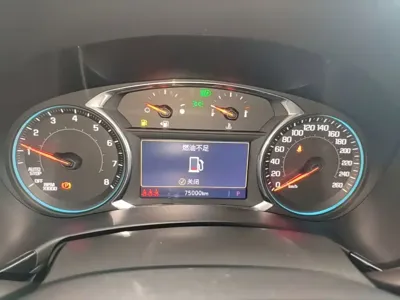 Chevrolet Equinox 2022, 75000 км, за 79100 CNY - фото 12