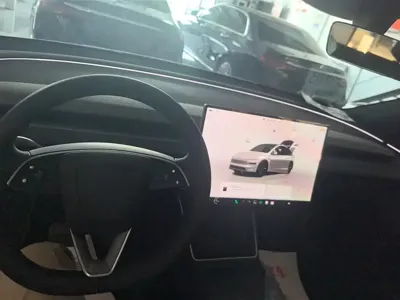 Tesla Model Y 2026, 100 км, за 247500 CNY - фото 12