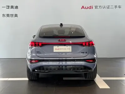 Audi 奥迪Q6L Sportback e-tron 2025, 10000 км, за 246800 CNY - фото 4