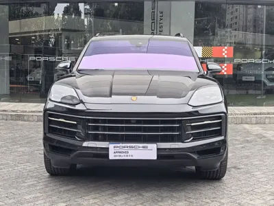 Porsche Cayenne 2023, 49000 км, за 589000 CNY - фото 2