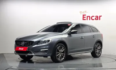Volvo V60 · 2018 год