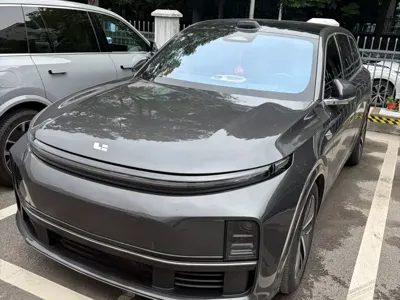 Li Auto Li L7 · 2024 год