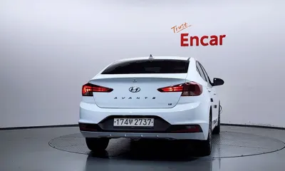 Hyundai Avante 2019, 127140 км, за 9200000 KRW