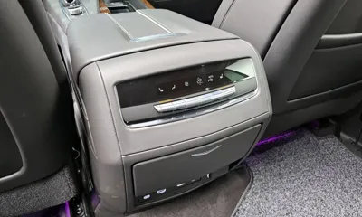 Cadillac Escalade 2022, 34739 км, за 83600000 KRW - фото 31