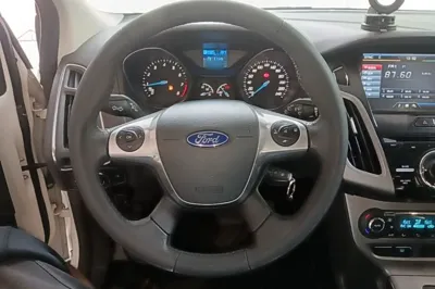 Ford Focus 2012, 92200 км, за 34343.23 CNY - фото 13