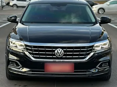 Volkswagen Passat 2019, 100399 км, за 80300 CNY