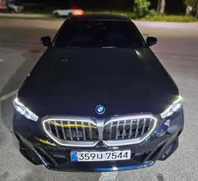BMW 5-Series · 2026 год