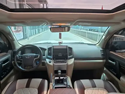 Toyota Land Cruiser 2020, 51000 км, за 499799 CNY - фото 8