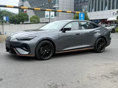 Changan UNI-V · 2025 год